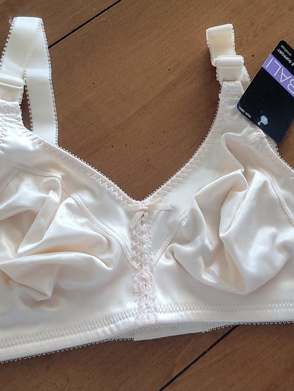 Bali Cream Soft Cup Satin Bra